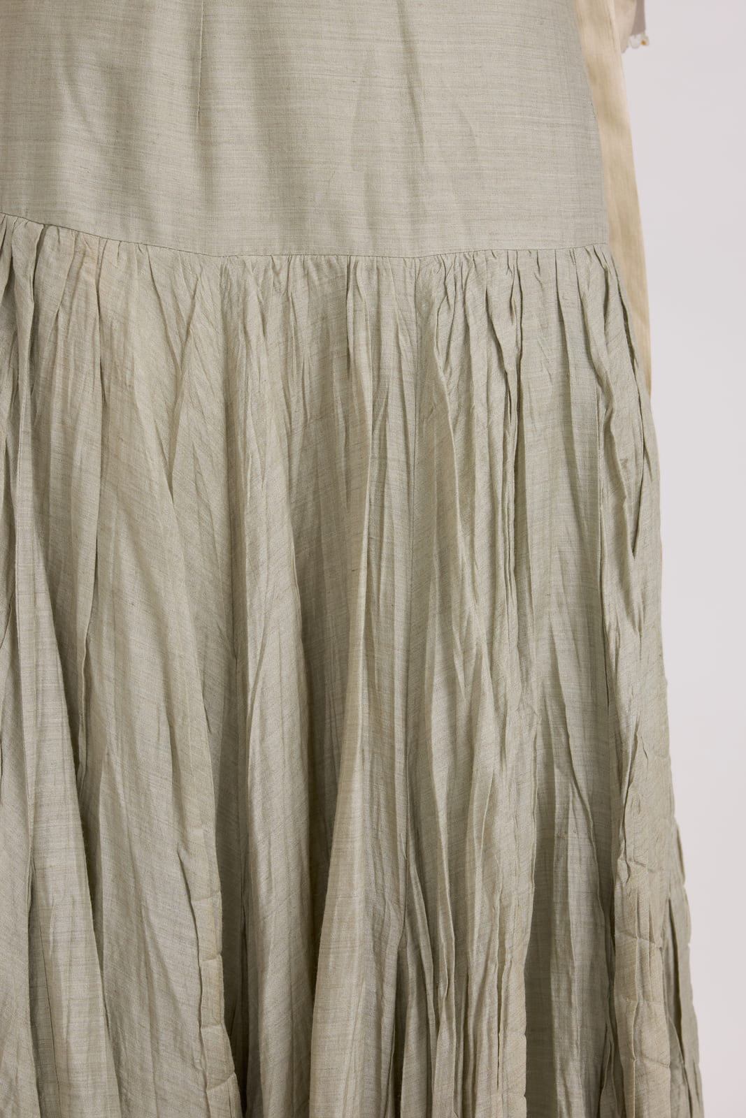 CRUSHED MIDI SKIRT - SAGE GREEN