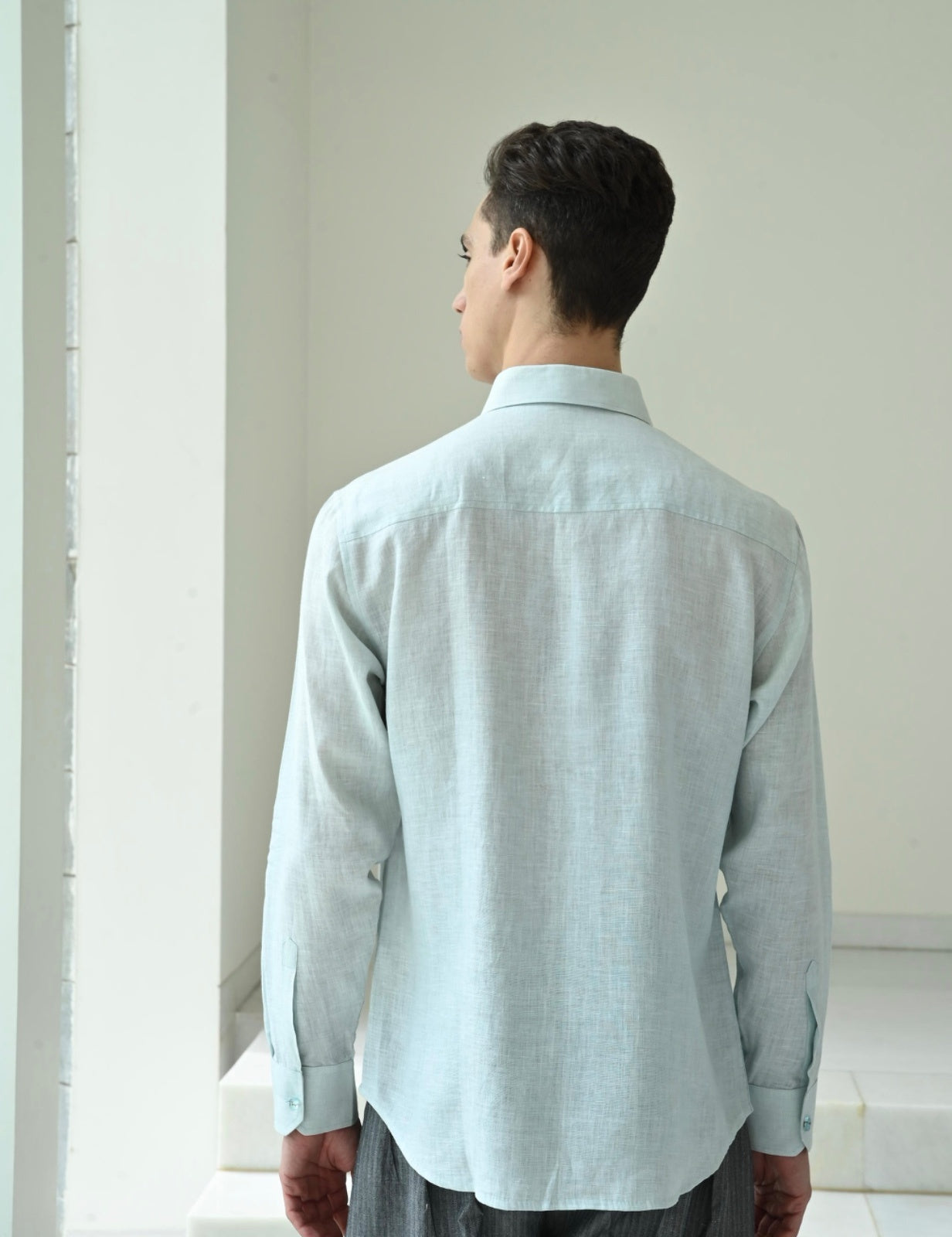 CLASSIC LINEN SHIRT - MINT BLUE