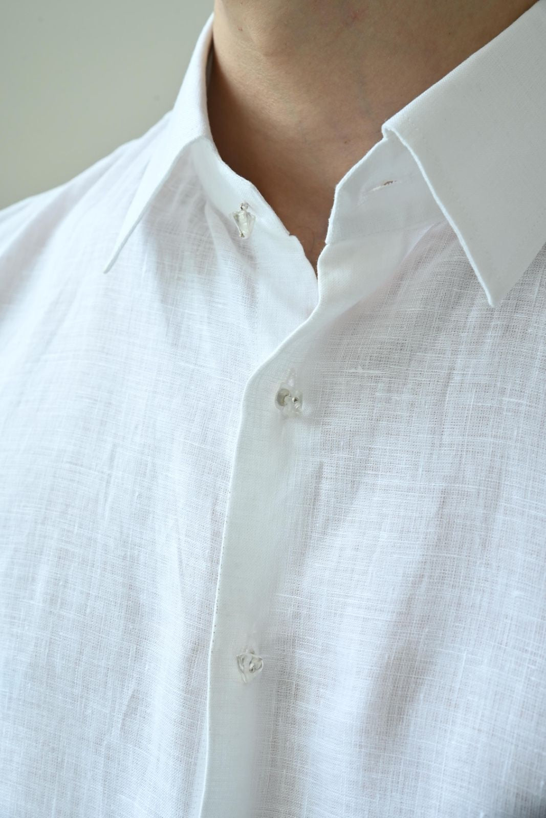 CLASSIC LINEN SHIRT - WHITE