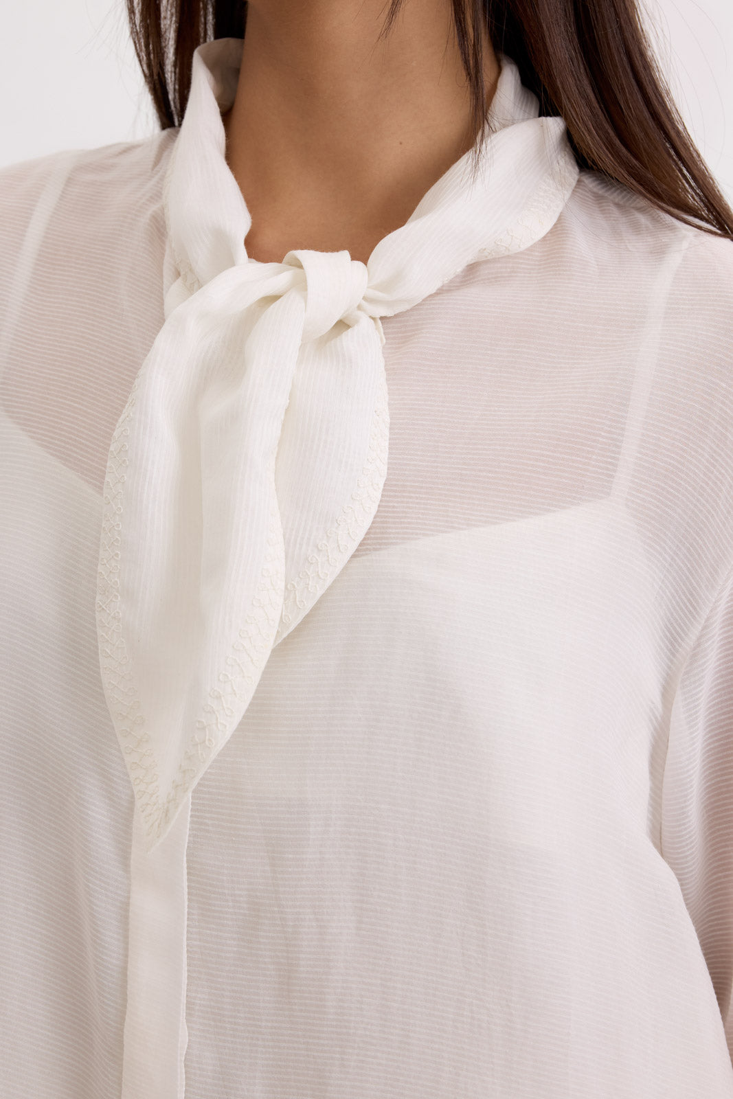 BOW TIE SHIRT - WHITE