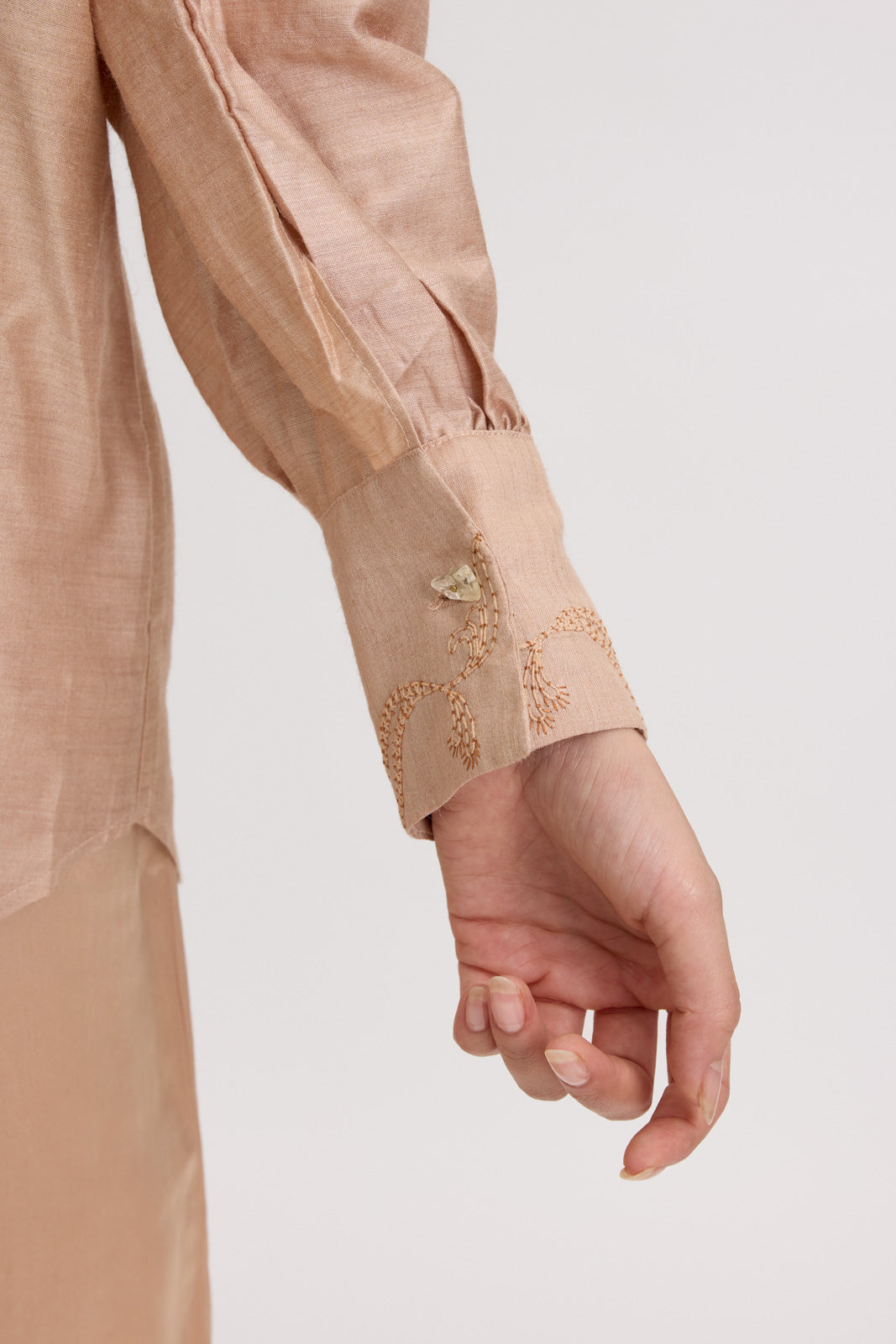 CLASSIC PLEATED SHIRT - CREAM
