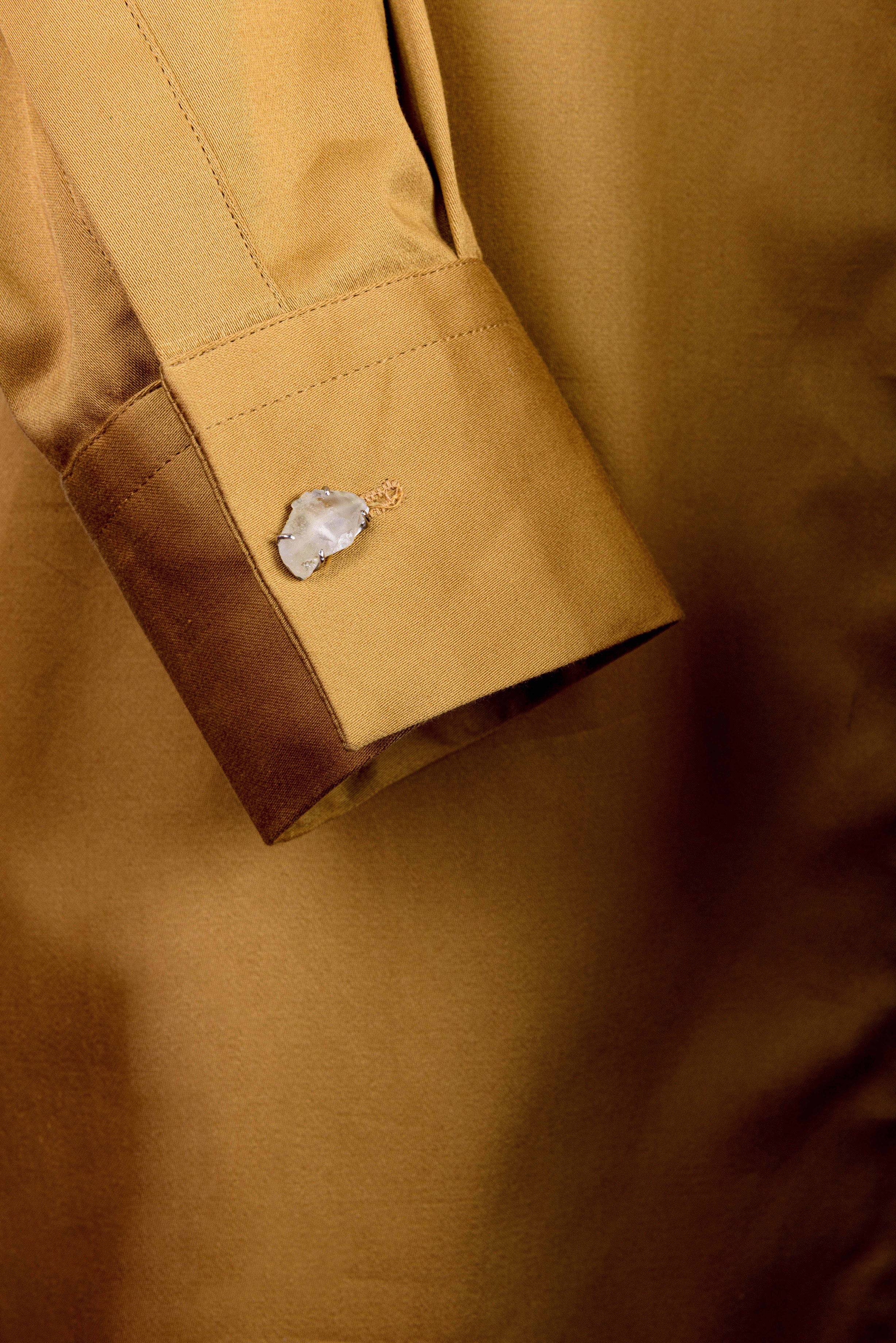 RAINBOW BUTTON DOWN - MUSTARD