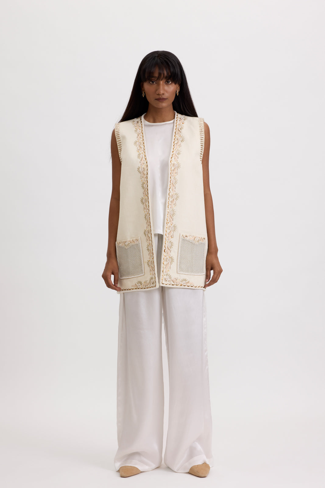 LONG EMBROIDERED BUNDI IN IVORY (UNISEX)