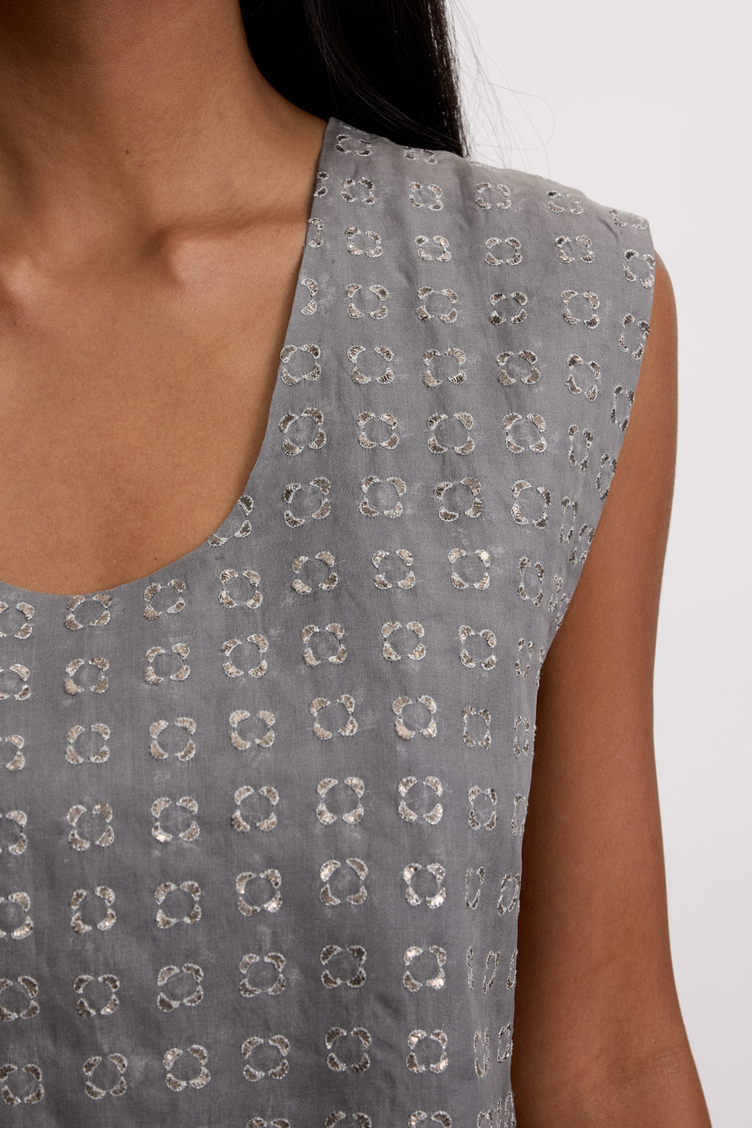 SILVER VEST
