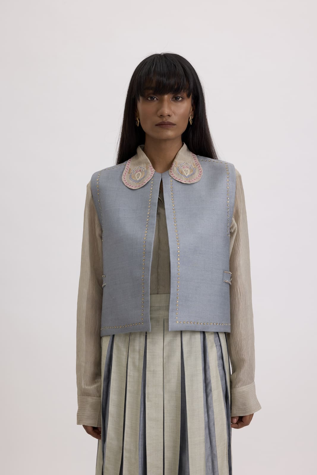 TWO TONED VEST