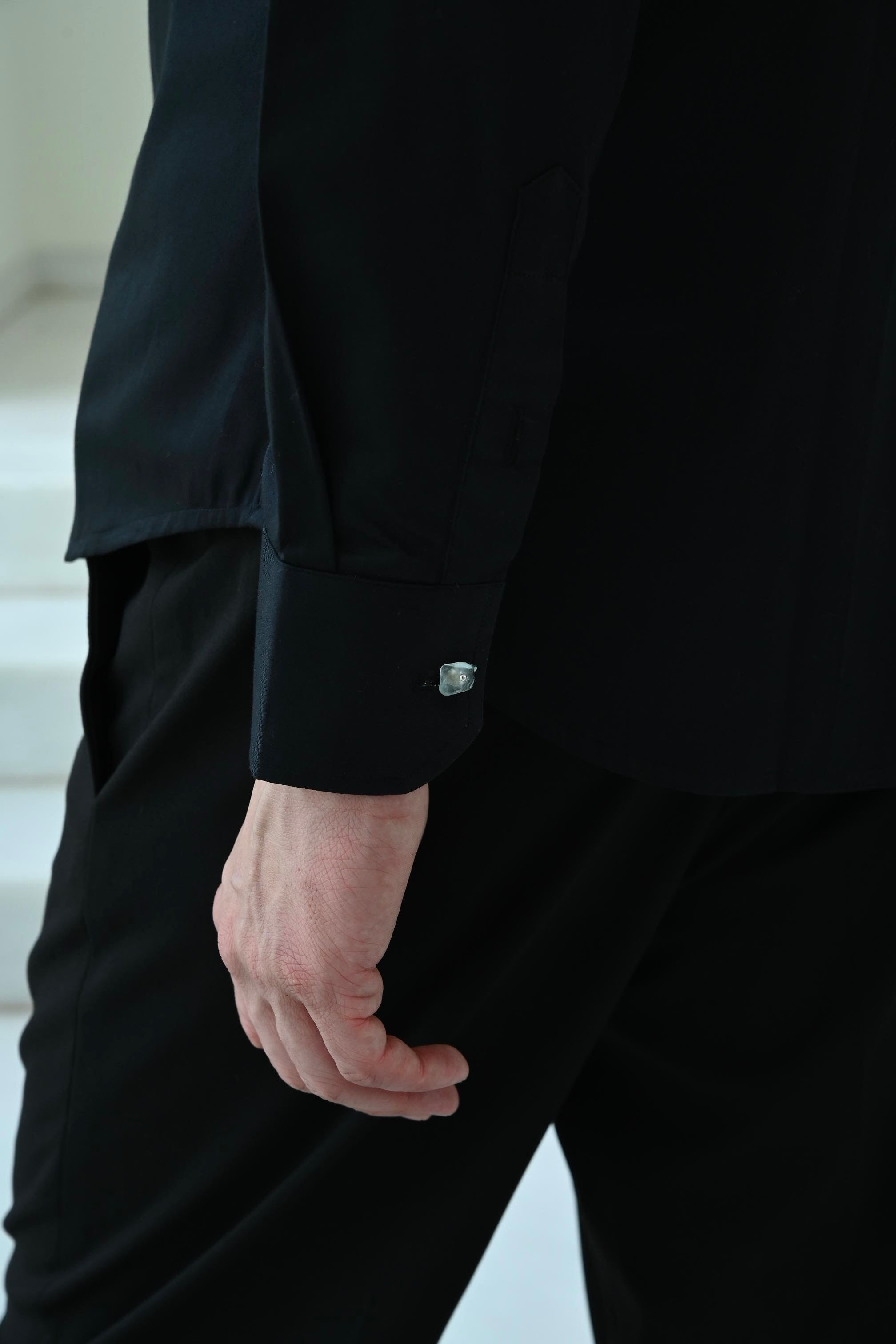 CLASSIC COTTON SHIRT - BLACK