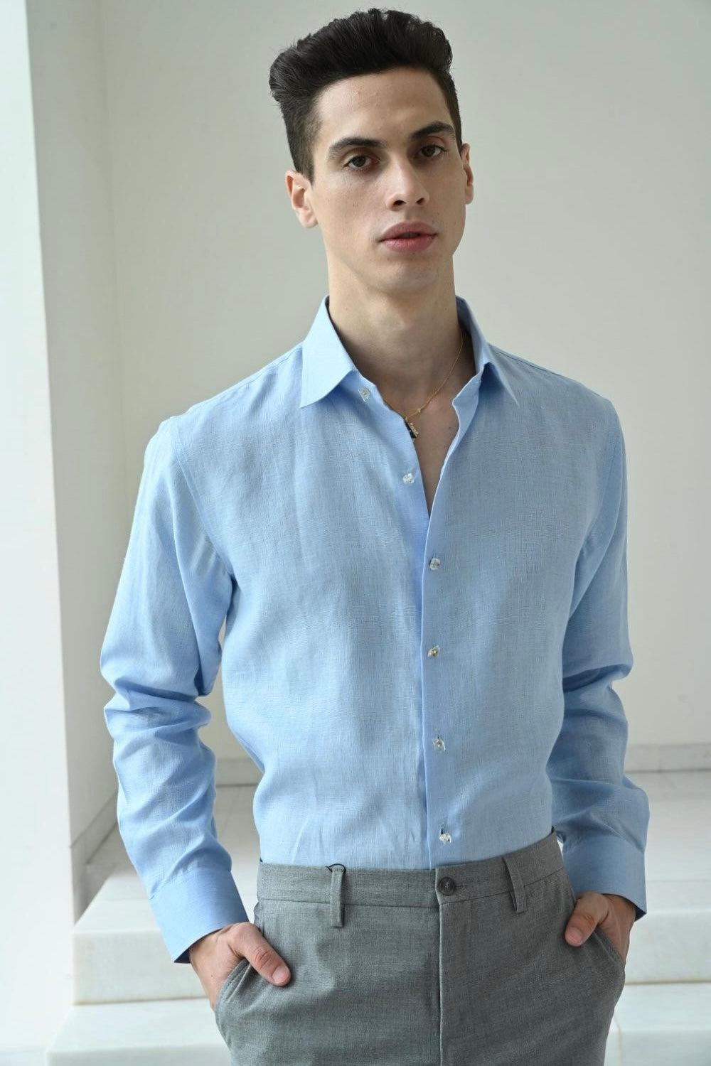 CLASSIC LINEN SHIRT - LIGHT BLUE