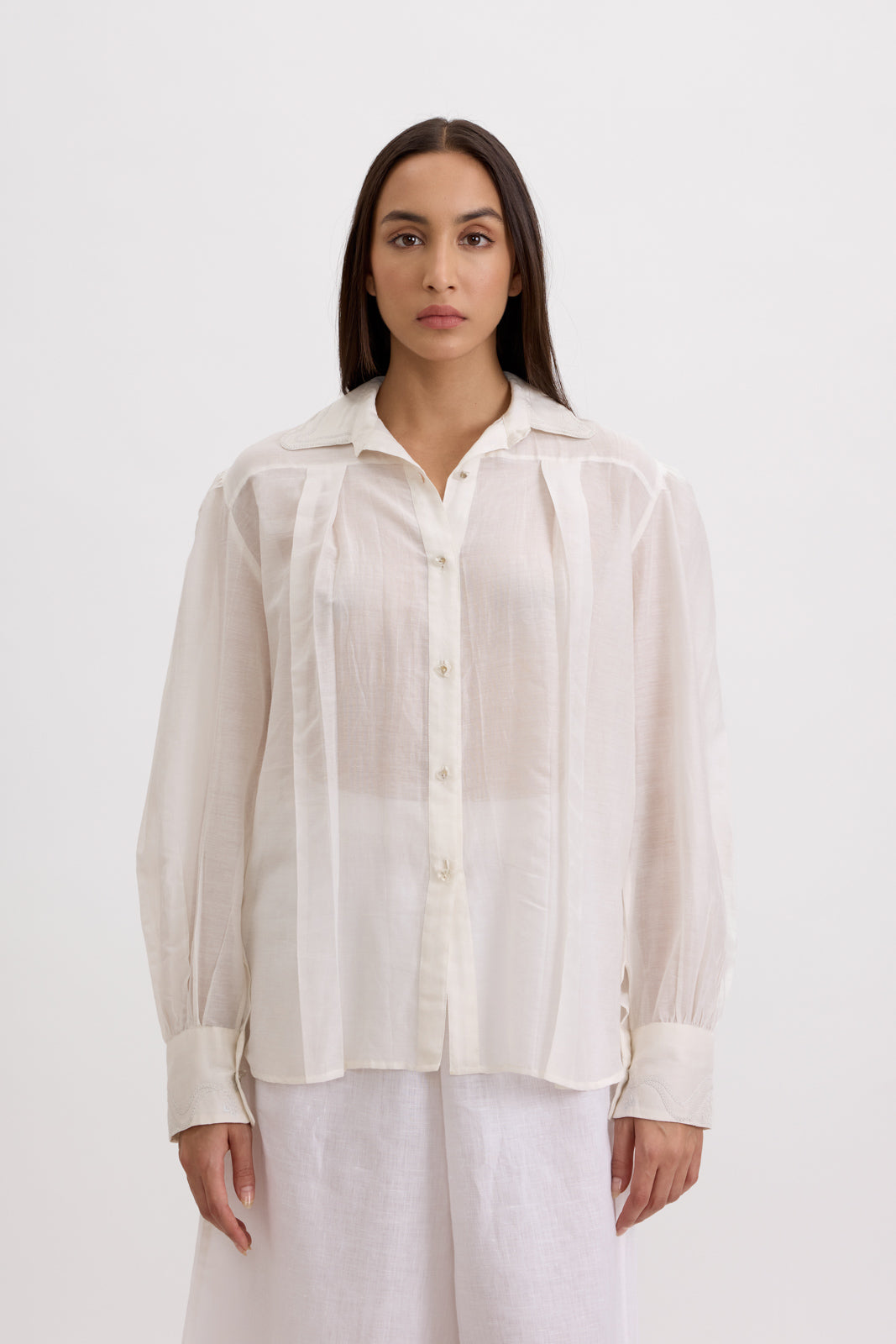 CLASSIC PLEATED SHIRT - WHITE