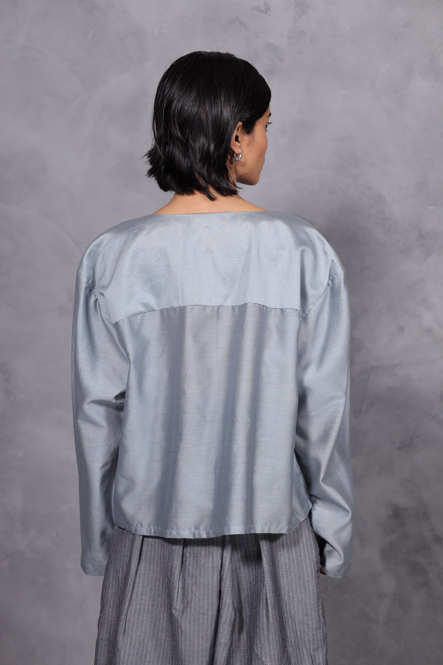 SILK IMPRESSIONS YOKE TOP - PIGEON BLUE